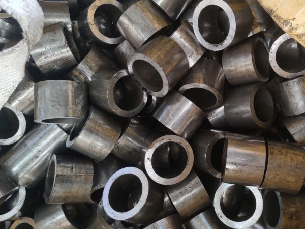 滴道无缝钢管切割